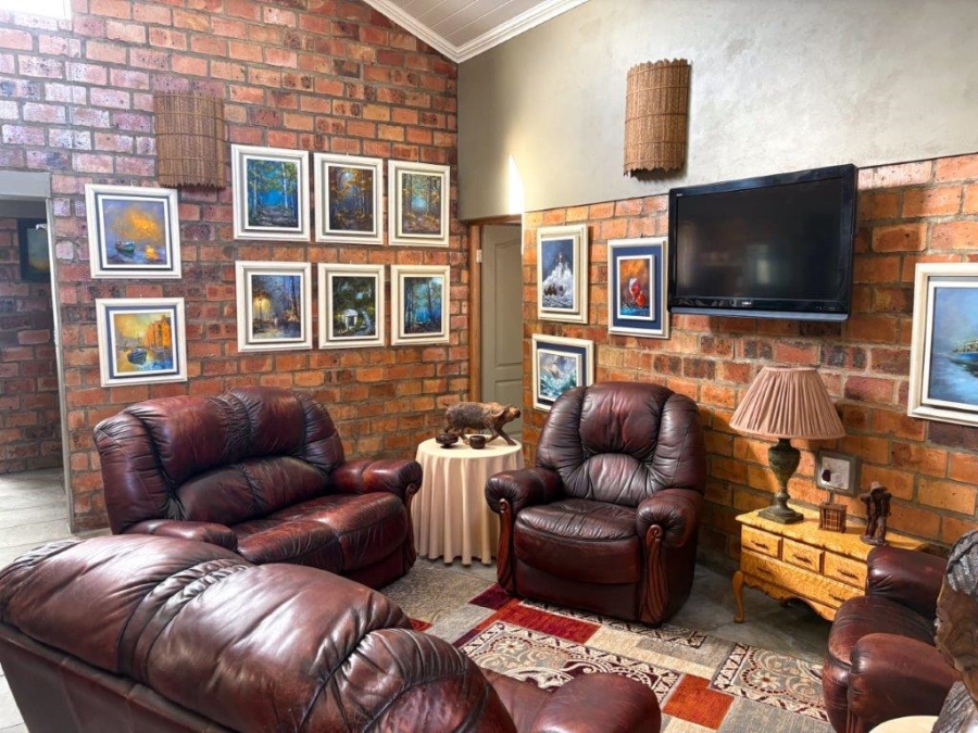 3 Bedroom Property for Sale in Stilbaai Wes Western Cape
